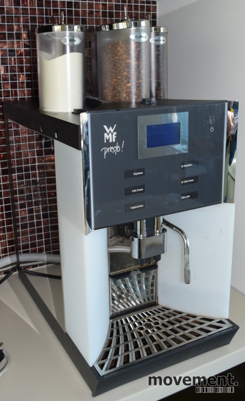 Solgt!Kaffeautomat med kvern,melkepulver, WMF Presto! med fast  vanntilkopling, pent brukt