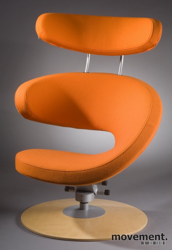 Solgt!Stokke / Varier Peel loungestol i orangemikrofiber med eik sokkel,  pent brukt
