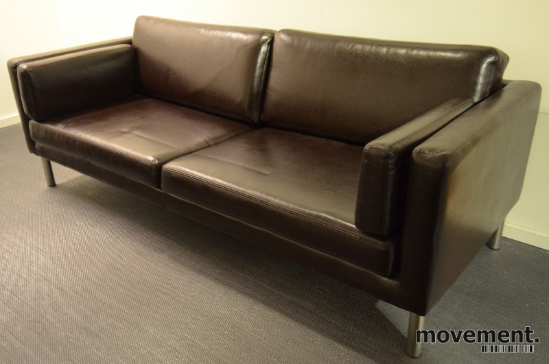 Solgt!3 seter sofa i brunt skinn fra IKEA,bredde 195cm, pent brukt