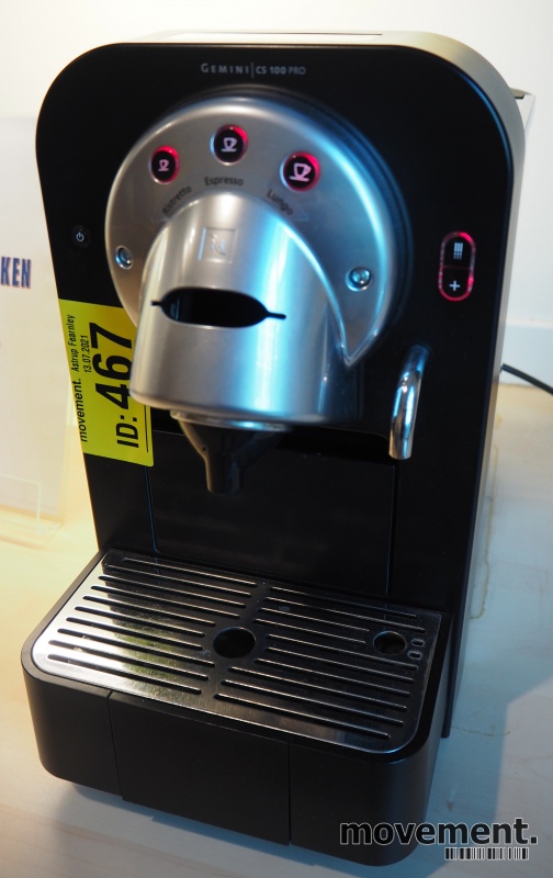 Solgt!Kaffemaskin for kontor etc. NespressoGemini CS100 PRO for  putekapsler, pent brukt