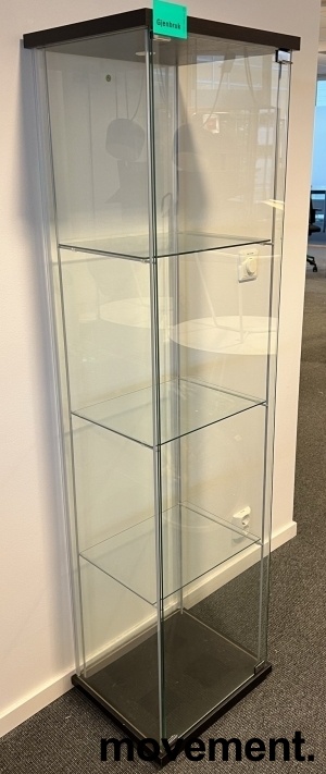 Solgt!Vitrineskap / glassmonter, Ikea Detolf,163,5cm høyde, pent brukt
